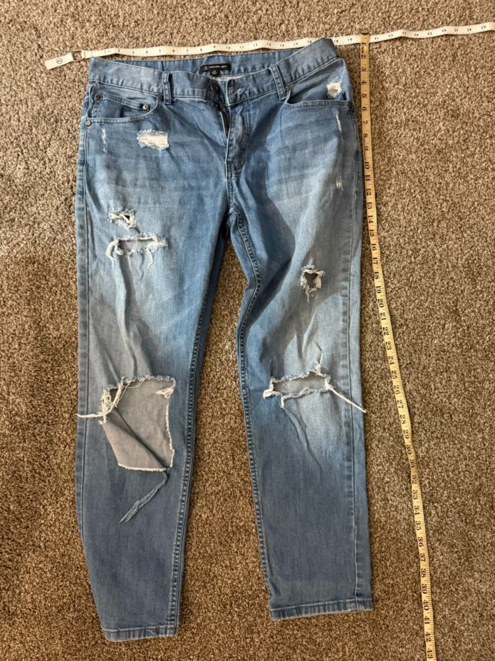 INC International Concepts Mens Jeans Size 34W Light Wash Distressed Destroyed